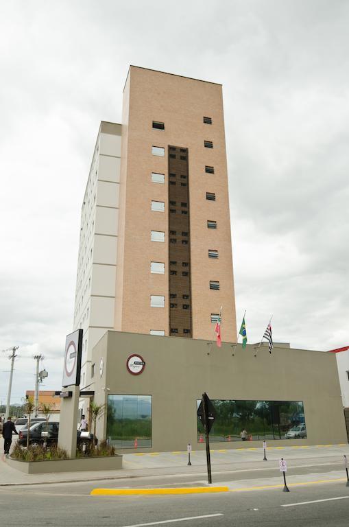 Majore Hotel 平达莫尼扬加巴 外观 照片