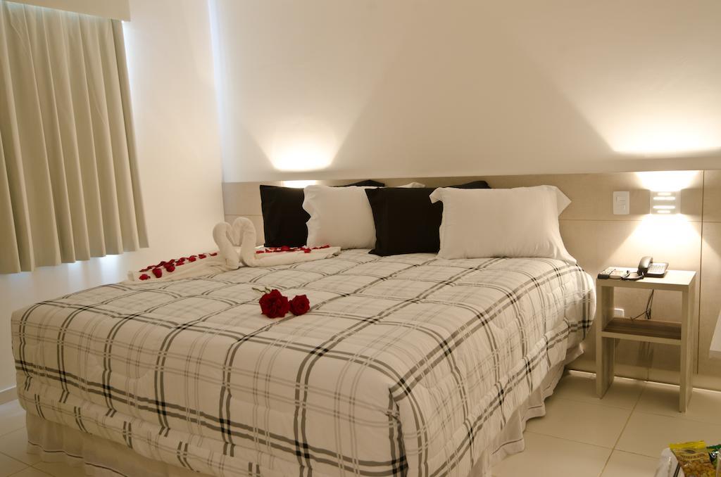Majore Hotel 平达莫尼扬加巴 客房 照片